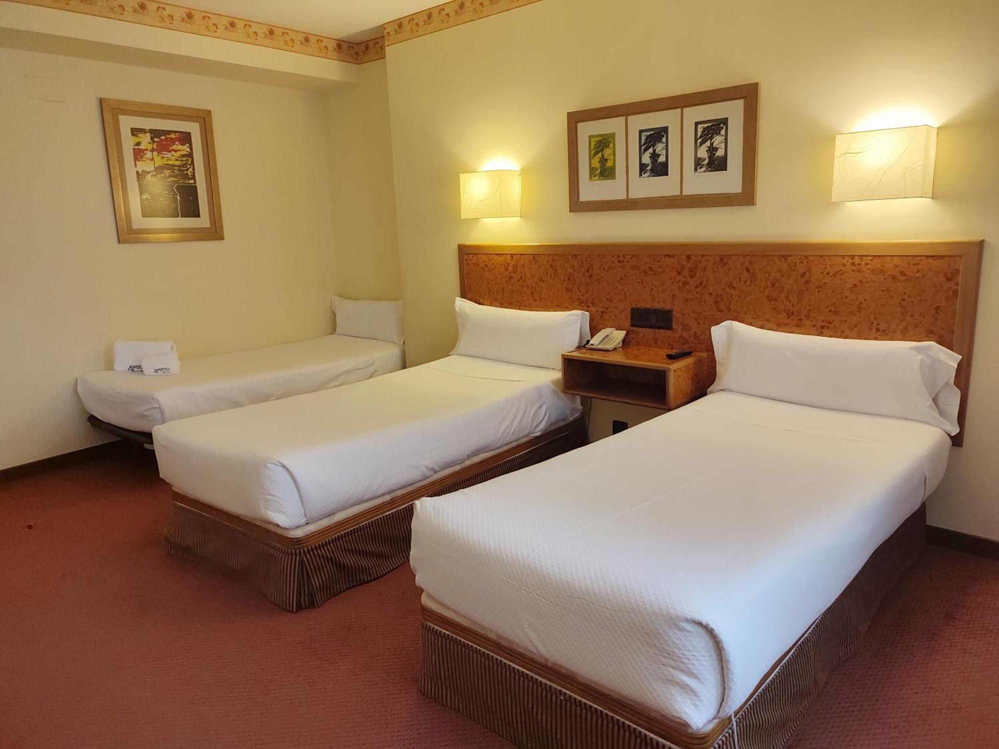 Hotel Sercotel Cuatro Postes Ávila Exterior foto